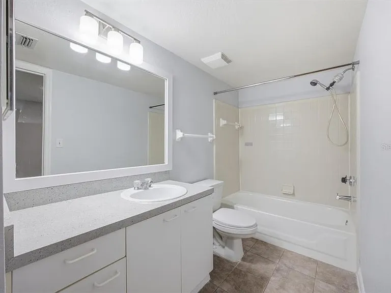 1610 Columbia Arms Cir #131 — Photo 12
