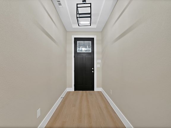3rd image of 4523 S Ewing Ave