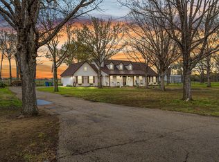 275 Bobby Sam Ct, Collinsville, TX 76233