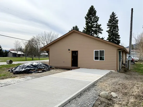 505 Cedar St, Ponderay, ID 83852