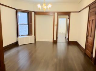 3308 N Clifton Ave #1F, Chicago, IL 60657