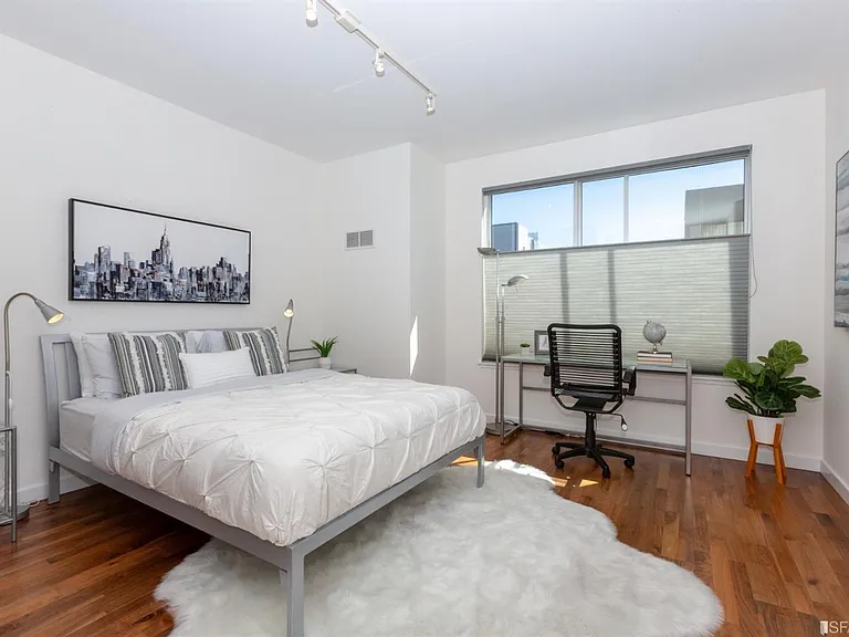238 Olive St #401 — Photo 12