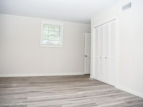 3rd image of 4136 Burma Hills Dr