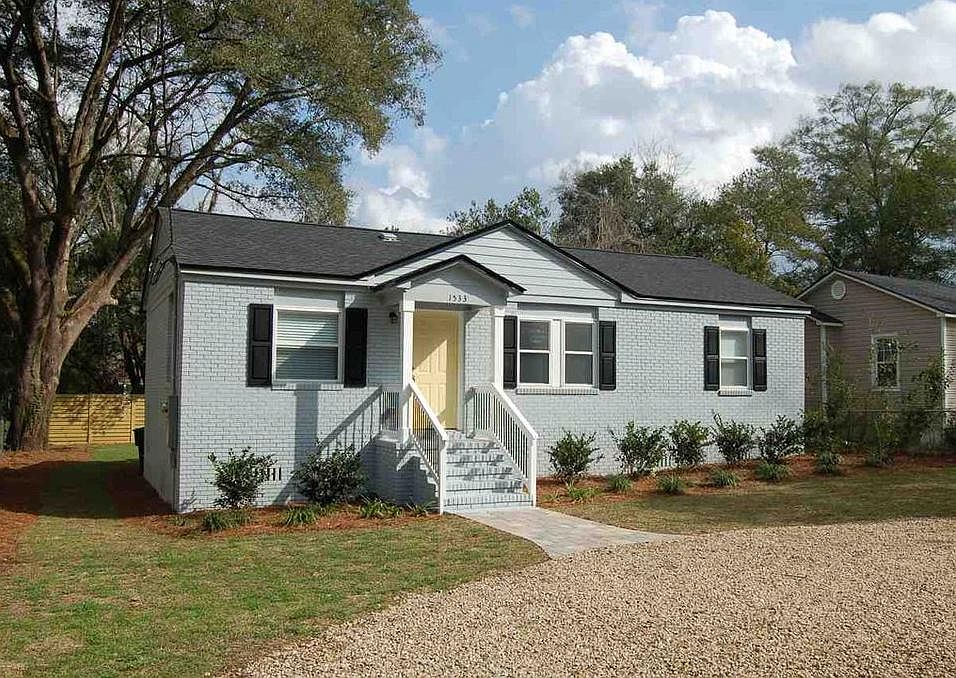 Completely renovated in 2017 - steps from Midtown!