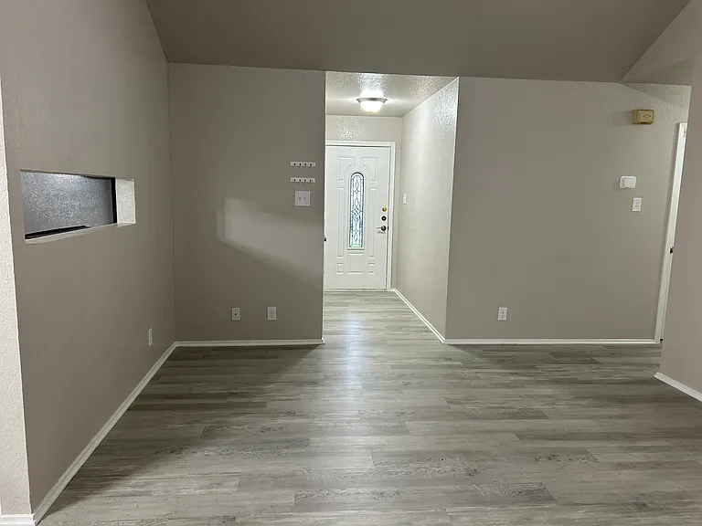 2110 Jerome Dr — Photo 18
