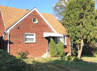 1621 Roosevelt Ave, Steubenville, OH 43952