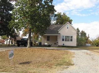 218 S Pine St, Rector, AR 72461