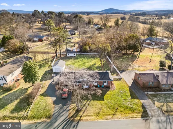 19494 Williams Dr, Culpeper, VA 22701