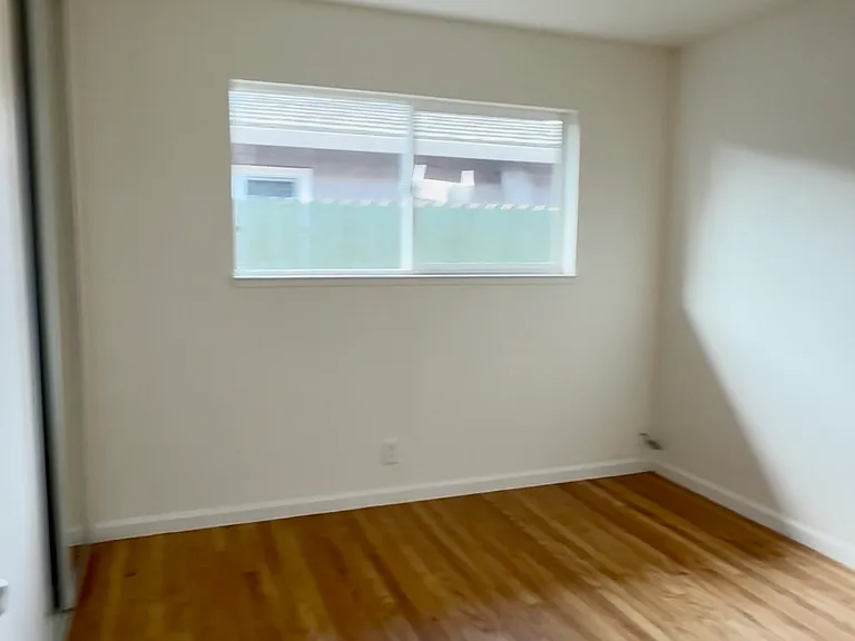 2671 Hawthorne Ave — Photo 19