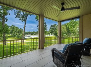768 Resplander Way, Sunrise Beach, MO 65079