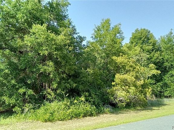 3rd image of 1851 W Magenta Dr