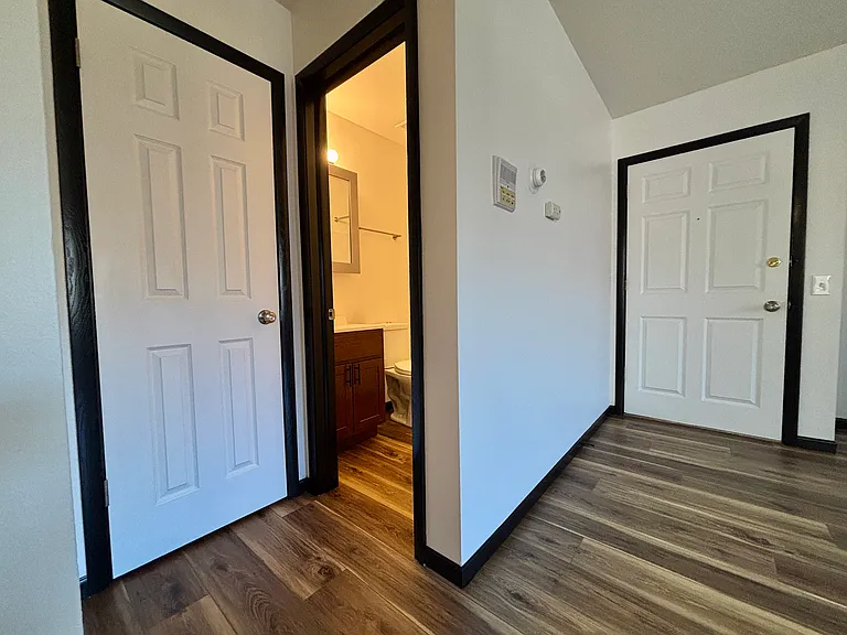 2321 Badger Pkwy #9 — Photo 4
