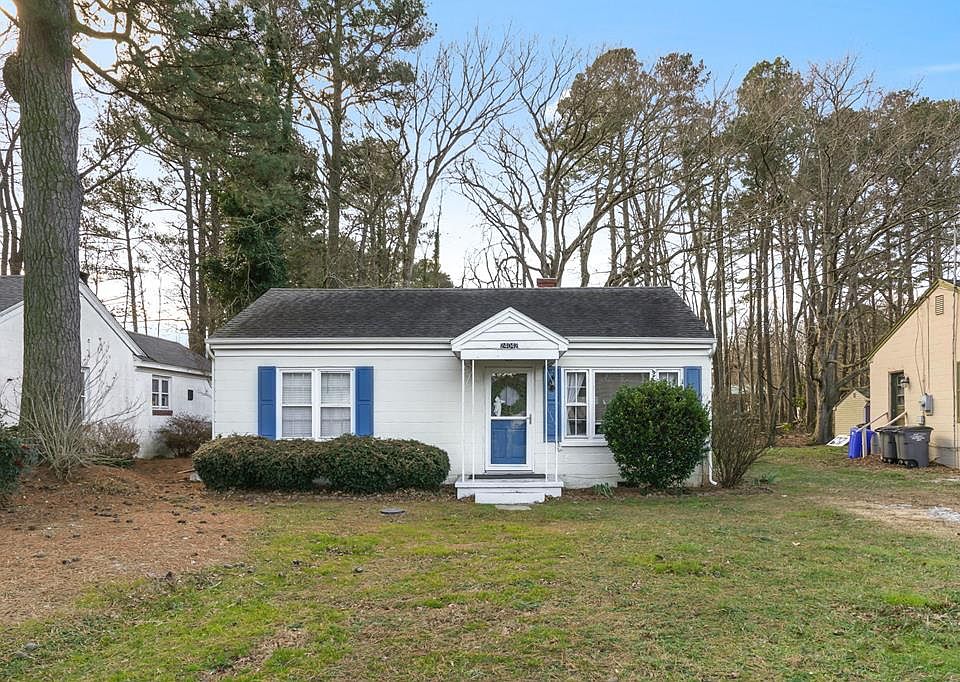 1st image of 24042 Bennett St