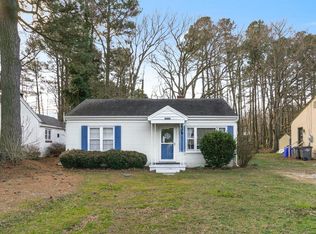 24042 Bennett St, Parksley, VA 23421