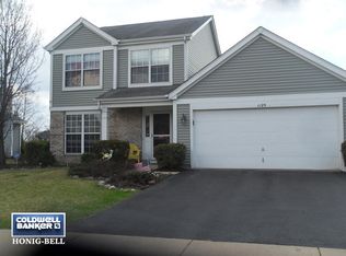 1125 N Harvard Cir, South Elgin, IL 60177