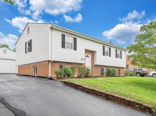 829 Pyrtle Dr, Salem, VA 24153