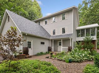 2648 Nightingale Ct, Chaska, MN 55318