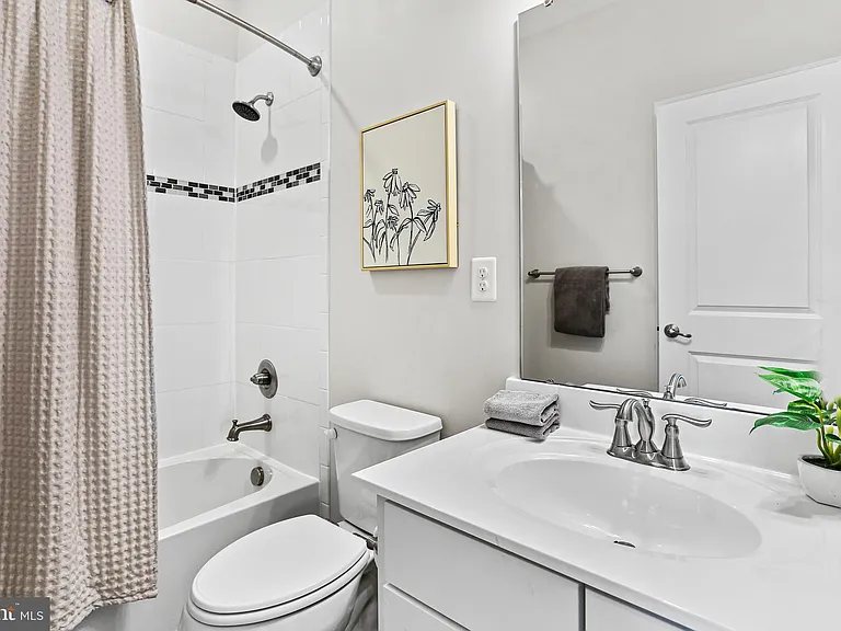 7610 Golden Slumber Ln — Photo 25