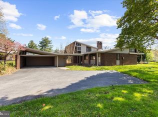 7 Stone Hollow Ct, Baltimore, MD 21208