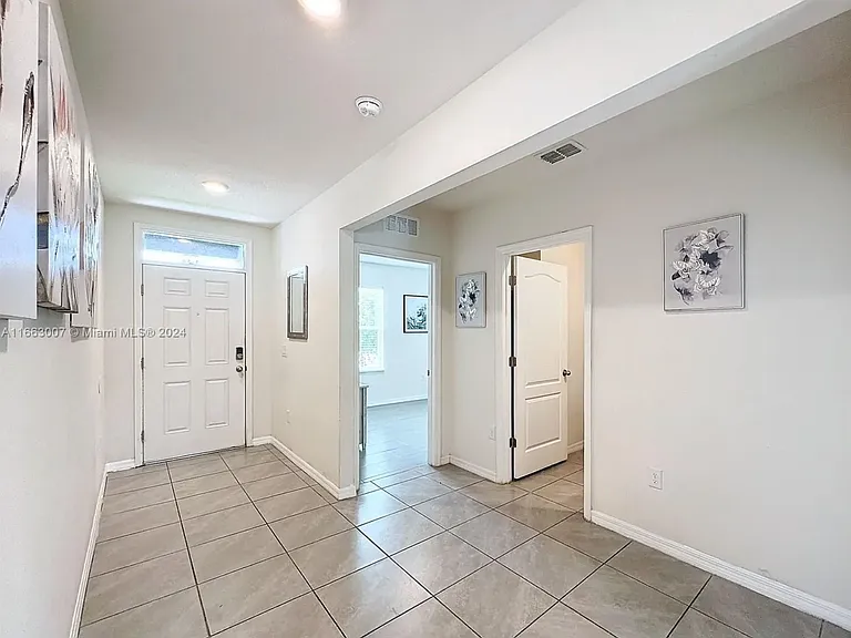 3310 Summerdale Way — Photo 13
