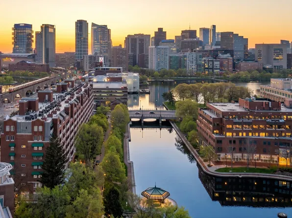 6 Canal Park APT 107, Cambridge, MA 02141