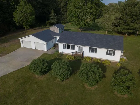 10467 Maple Rd, Birch Run, MI 48415