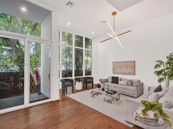 1175 101st St APT 2, Bay Harbor Islands, FL 33154