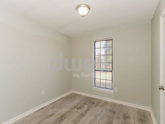 3rd image of 2614 Andorra Dr