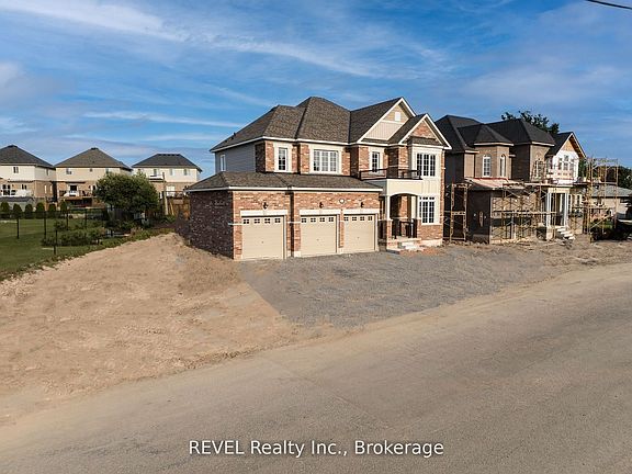 2nd image of 4568 Lyons Pkwy