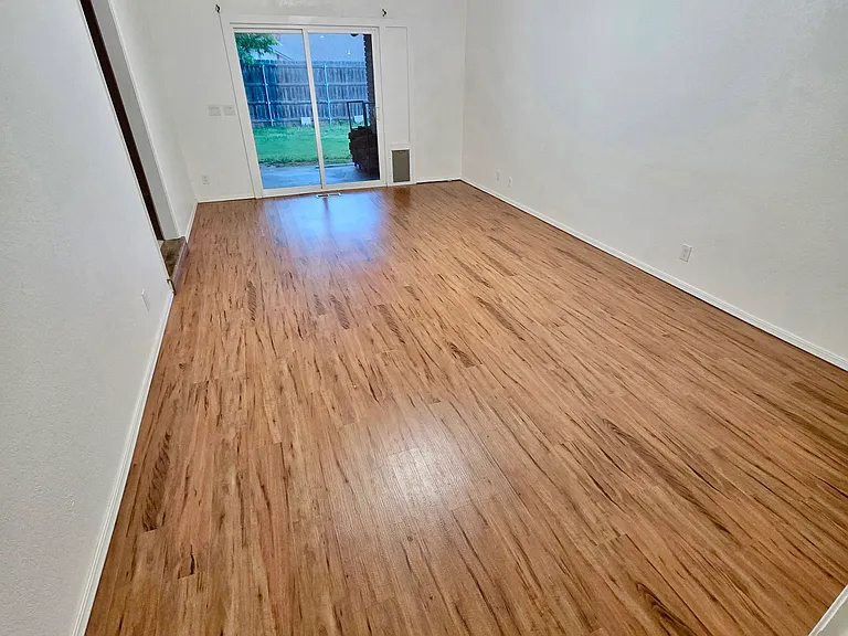 S 86th East Cir — Photo 27