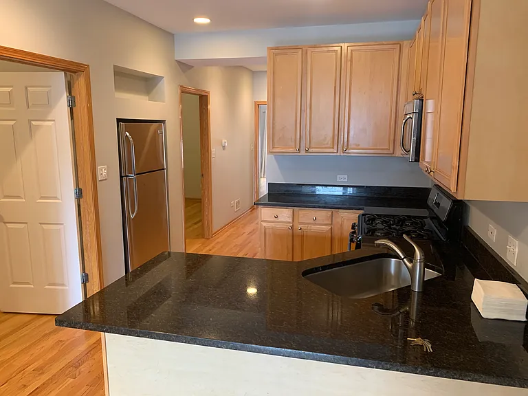 3244 N Sheffield Ave #1 — Photo 15
