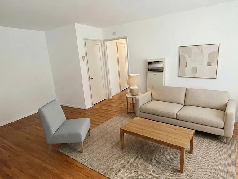 1815 Spruce St #104 — Photo 1