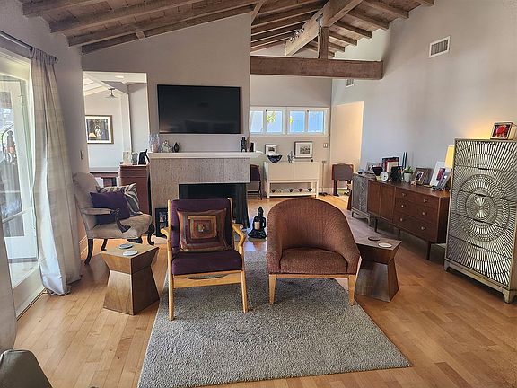 2nd image of 4057 Via Solano