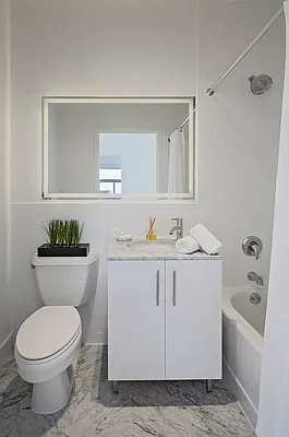 Rented by The Moinian Group | media 10