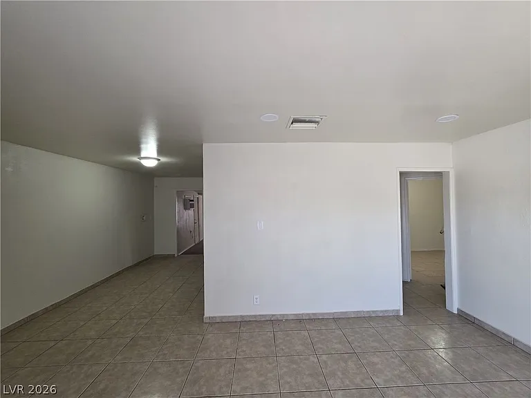 910 Magnolia Ave — Photo 25