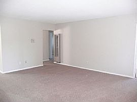 2nd image of 1154 W 48th St