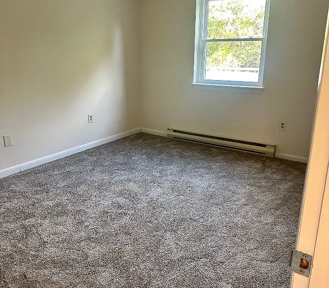 1490 New Danville Pike #B — Photo 9