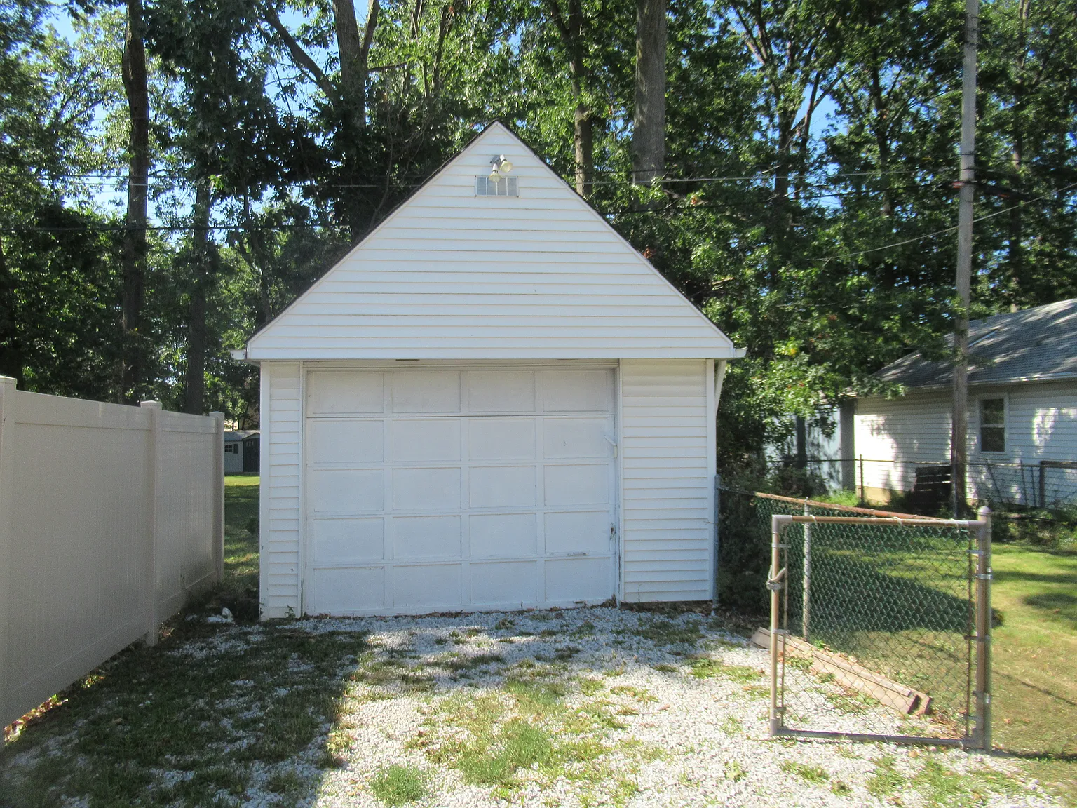 3 bed, 1011 sqft, $1,500 — Photo 3
