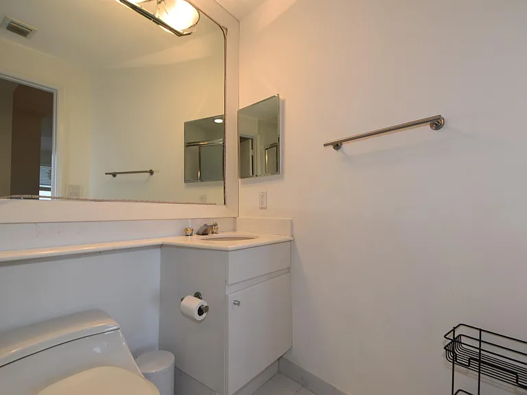707 Crandon Blvd #Penthouse 8 — Photo 8