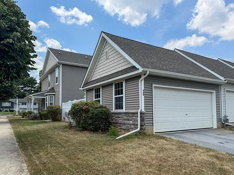 900 Cadwell Ln — Photo 37