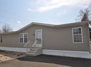 44 Parkway Ct #3A, Ripon, WI 54971