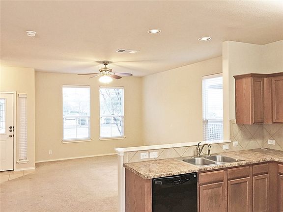 4th image of 18524 Mammoth Cave Blvd Unit 2
