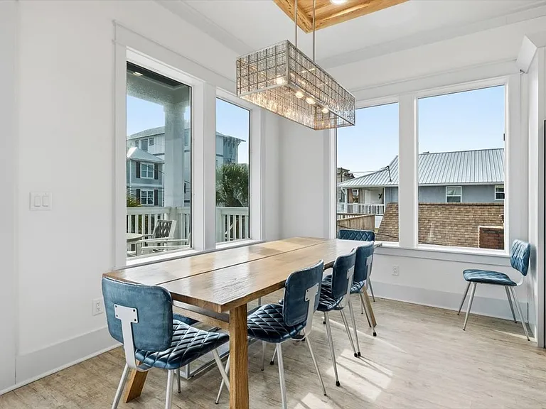 8320 Surf Dr — Photo 60