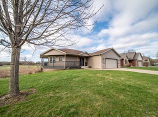 1608 Rimrock Rd, Saint Charles, MN 55972