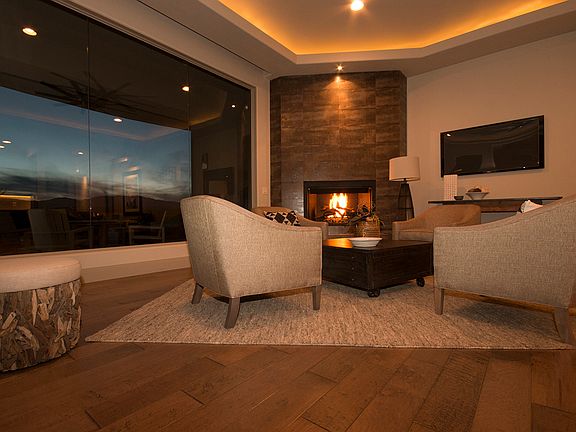 Fireplace, golf views.