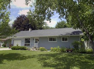 1524 Hoffman Pl, Onalaska, WI 54650