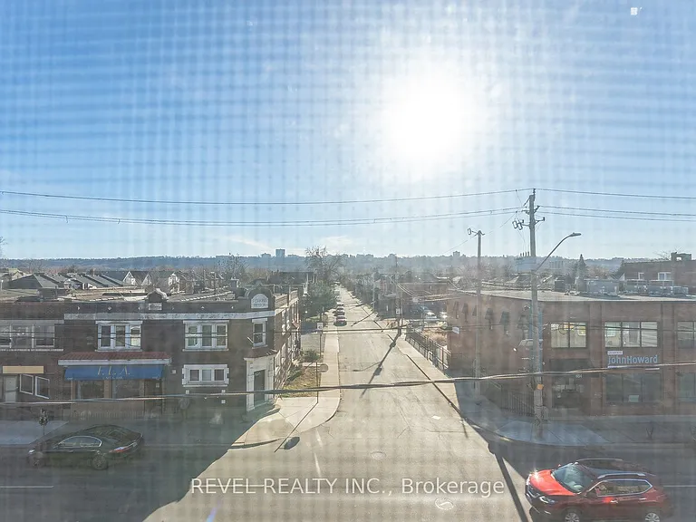 657 Barton St E #302 — Photo 34