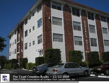 1st image of 900 NW 45th St APT 202