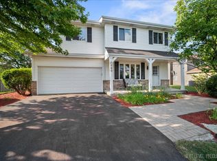 2560 Dorothy Dr, Aurora, IL 60504