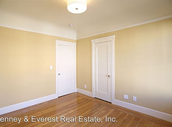 2nd image of 301 24th Ave